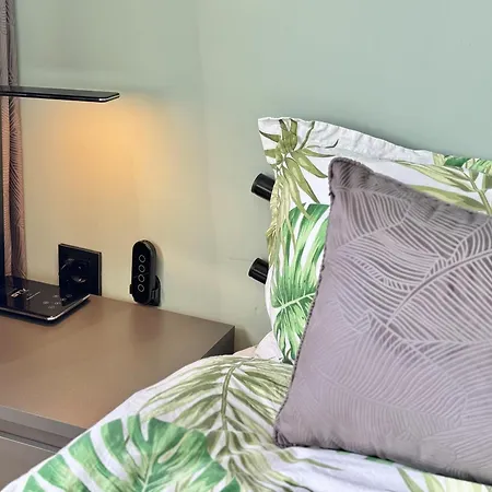 Seasky Smarthome Penthouse For 6 Guests With Private Parking 5 Minutes аway From And Centre Appartamento *