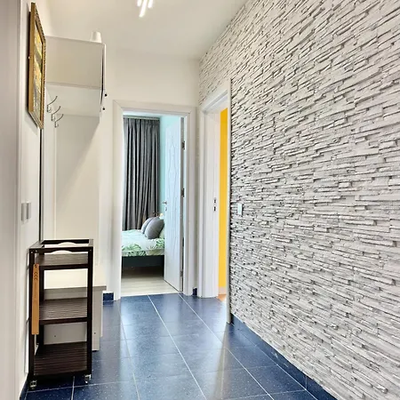 Seasky Smarthome Penthouse For 6 Guests With Private Parking 5 Minutes аway From And Centre شقة بورغاس