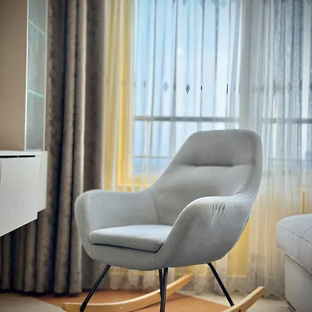 Seasky Smarthome Penthouse For 6 Guests With Private Parking 5 Minutes аway From And Centre شقة بورغاس